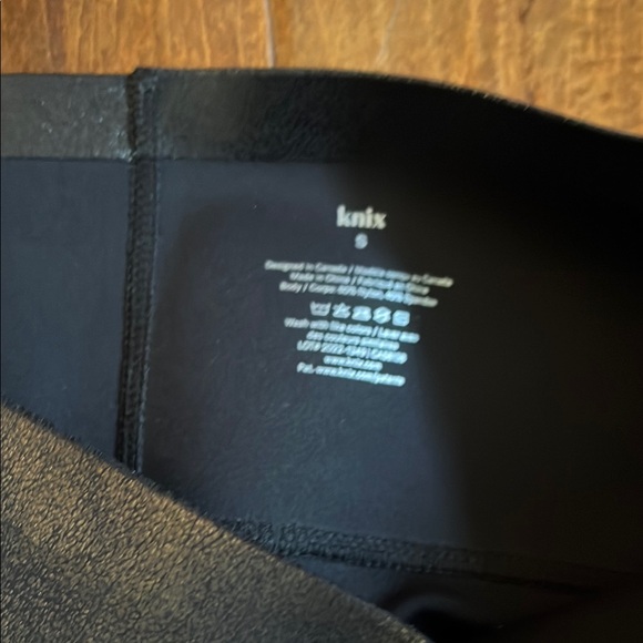 Knix Papaya sculpt black Leggings - Picture 3 of 3